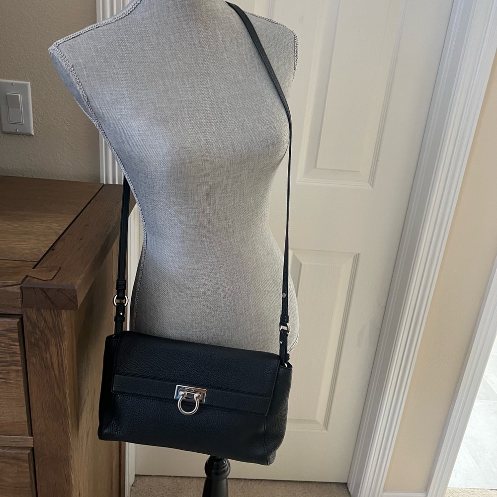 Authentic Salvatore Ferragamo Abbey leather Shoulder, crossbody or clutch bag - Picture 13 of 16